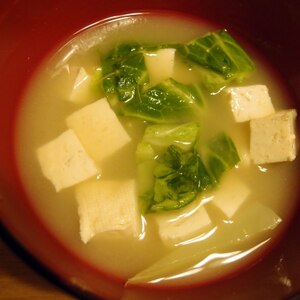 キャベツと豆腐のお味噌汁☆